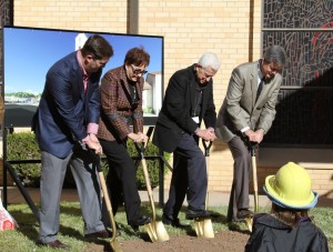 Groundbreaking_3